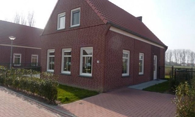 Breskens House | This property is a detached rural holiday home and has the terrace facing south.