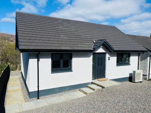 Fort William House | Thistle Cottage