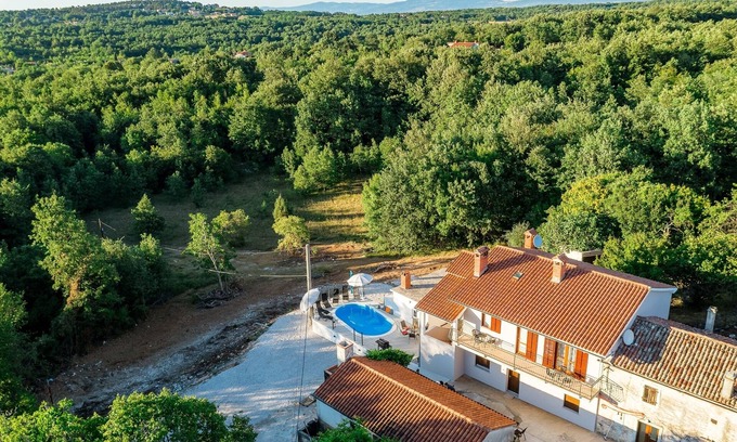 Paradiz Apartment | Three bedroom apartment with balcony Labin (A-23022-a)