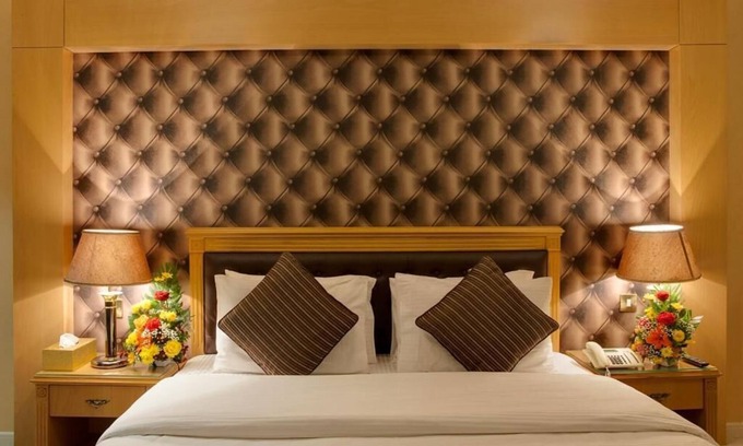 Al Muraqqabat House | Three Bedroom Apartments Near Safeer Market By Luxury Bookings