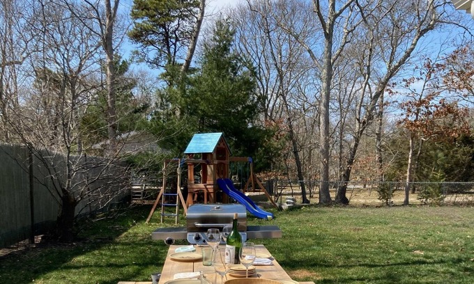 Oak Bluffs House | Three Bedroom Family Getaway in Oak Bluffs