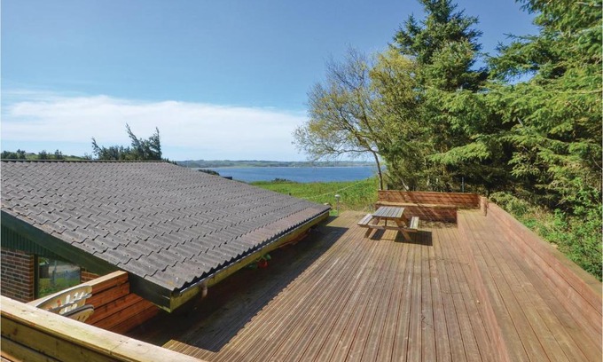 Oddesund Syd House | Three-Bedroom Holiday Home In Struer