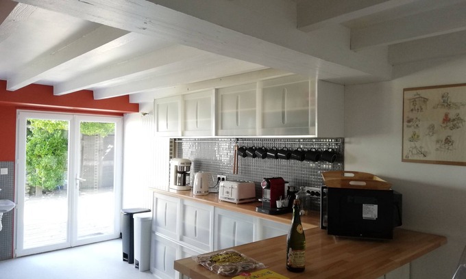 Saint-Guenole House | Ti Porzh Les Rochers - Your home 80 meters from the ocean