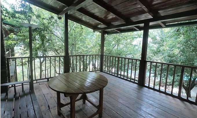 Bhimtal Hotel | Tiaraa Monolith Lake Resort