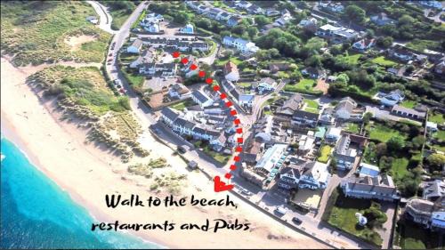 Instow House | Tideaway - walk to beach