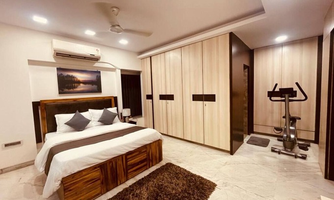 Upper Govind Nagar Hotel | TIM Service Apartment Goregaon East Near NESCO