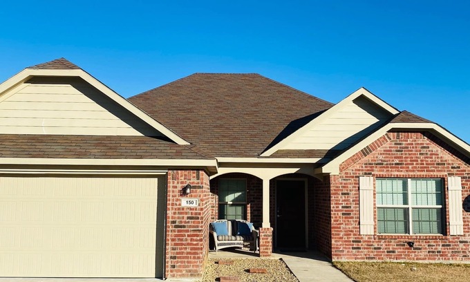 Calera House | *Timberland Cottage* Sleeps 6. Minutes to Casino, Concerts, Lake, College