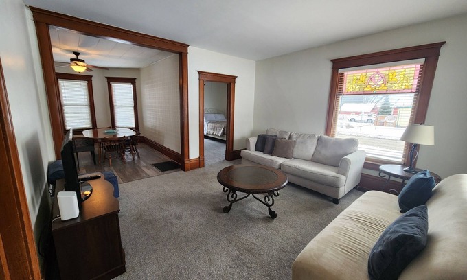 Huntley Apartment | Timeless Elegance: Victorian 1890, Spacious 1st Floor Apartment.