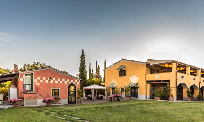Empoli Apartment | Timo - Apartment with swimming pool