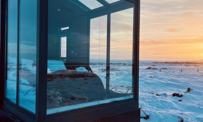 Selfoss Cabin | Tiny Glass Lodge