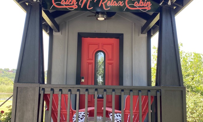 Dennis Cottage | Tiny House Cottage On The Lake