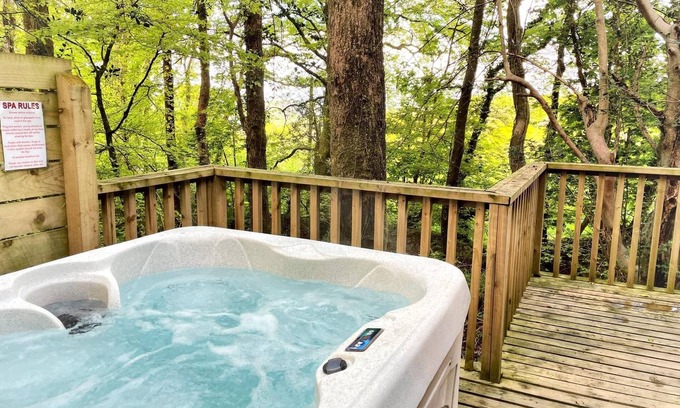 Llanybri House | Tiny House-Hot Tub-St Clears-Pembrokeshire-Tenby