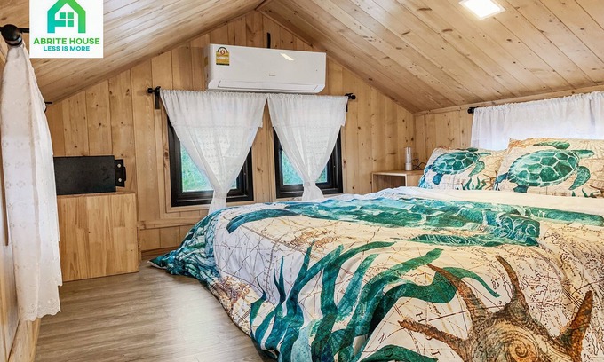 Ko Lanta House | Tiny house on Koh Lanta only 2 minutes walk to the beach