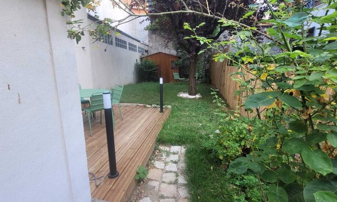 Picpus Apartment | Tiny house with garden