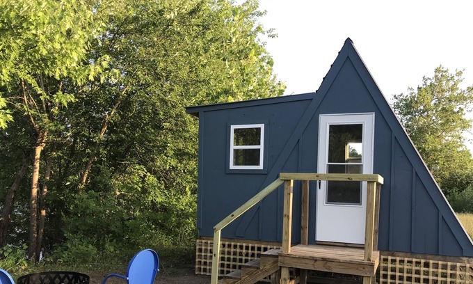 St. Charles Cabin | Tiny Off Grid A-Frame Cottage - Glamping St. Louis