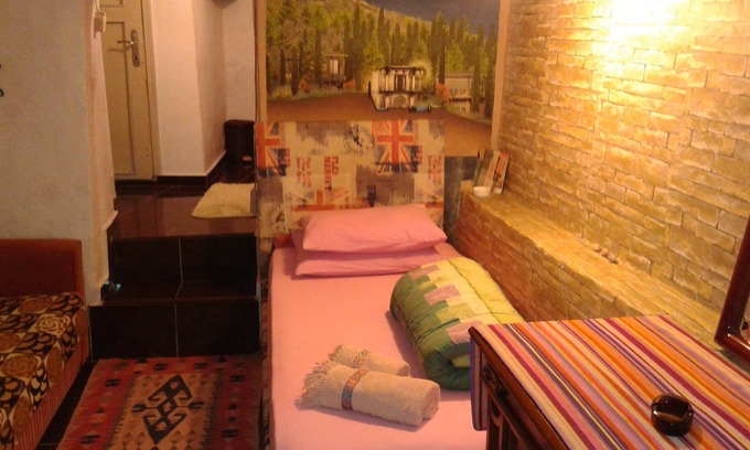 Ortakoy House | Tiny studyo . Entrancefloor View /Beşiktaş/Ortaköy / $18