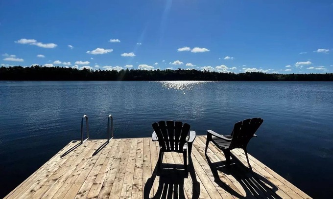 Clare House | “Tiny Two” (Private hot tub).