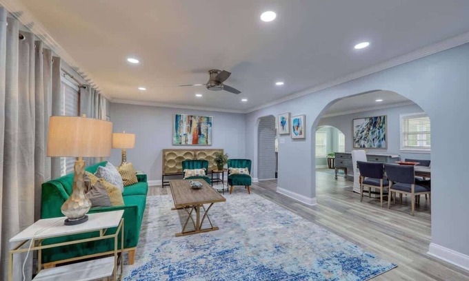 Conway House | Tip Top 3 - Conway Get-A-Way