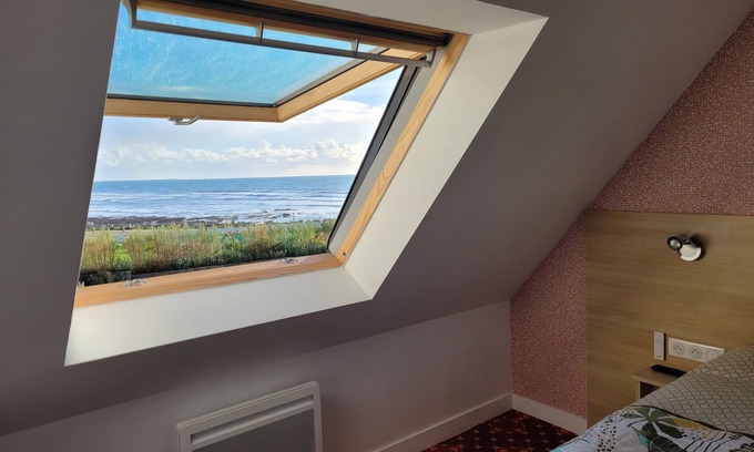 Pouldreuzic Apartment | Tipoz'Immo-Le Cocon direct access beach-spot surf