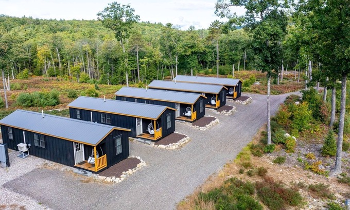 North Sebago Cabin | TITMOUSE - RESORT WITH 12 PROPERTIES. NATURAL POND FOR SWIMMING. CAFE ON SITE.