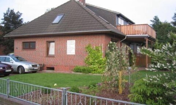 Nordseebad Burhave Apartment | To ensure appropriate bed arrangements, I would like to request the number of.