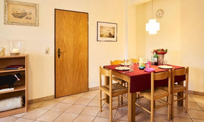 Wuppelser Altendeich Apartment | To the large orchard (apartment no. 2)