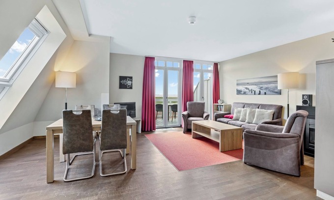 Wremen Apartment | Tolle, Ruhige Ferienwohnung in Strandnähe mit Sauna, Meerblick und Zwei Balkonen