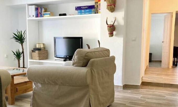 Tolox Apartment | Tolox Independent 2-bedroom Town Square Apartment