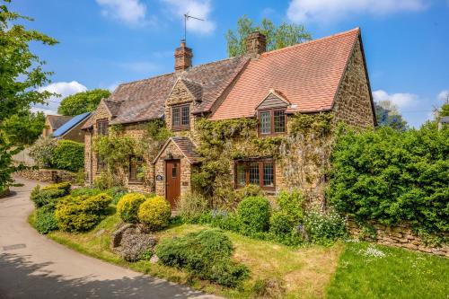 Epwell Apartment | Tom Callows - Gorgeous Rural Cottage in Epwell!