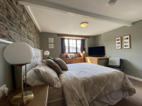 Tregaron Bed & Breakfast | Tom's of Tregaron