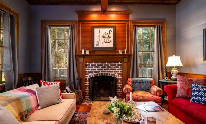 Meggett Other | Toogoodoo River Farmhouse nSits high on a bluff on the Toogoodoo River.