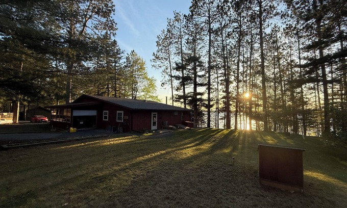 Northwoods Beach Cabin | Top Boating, fishing, swimming-summer AND winter destination in Wisconsin!