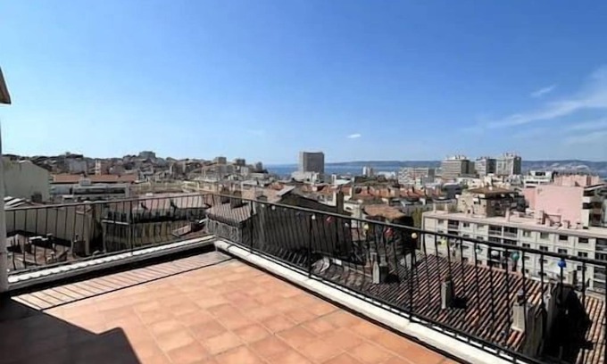 Saint-Lambert Apartment | TOP flat heart Endoume 2P Terrace VIEW !