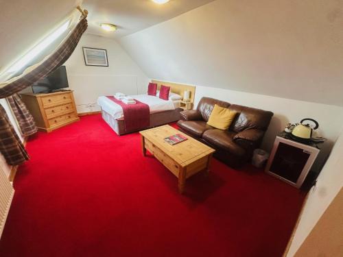 Thurso Apartment | Top Floor Princes Street