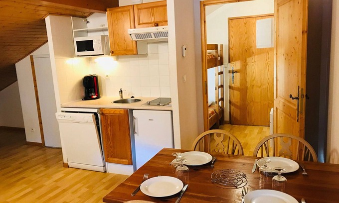 Samoens Apartment | Top floor studio with pools, sauna, gym, parking, and mountain views in Samoëns