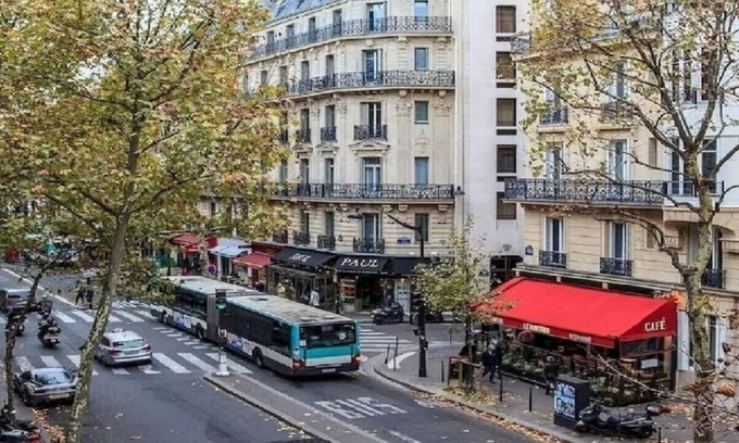 8th Arrondissement Apartment | TOP OF THE RANGE 200M2 AVENUE FRANKLIN D ROOSEVELT-PARIS 8TH, THE LUXURY CORNER!