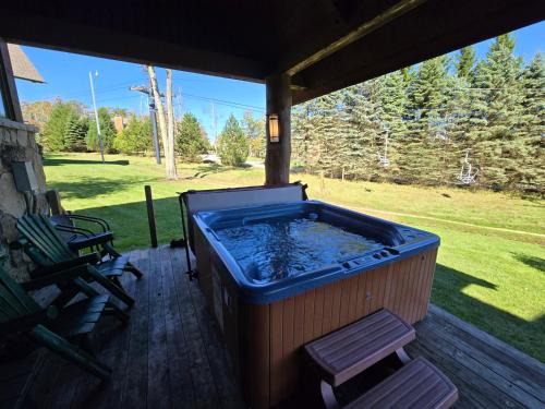 McHenry House | Top of the Slopes