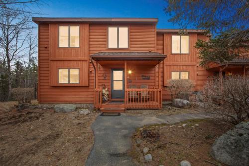 North Creek House | Top Ridge 49P - Family-Friendly End Unit