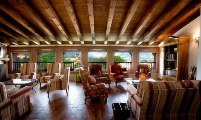 Nalda House | Torredano rural house: 8 rooms all with bathroom (ask for discounts)