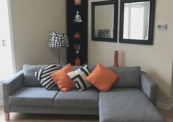 Englewood House | Touch of Class - Corporate Duplex