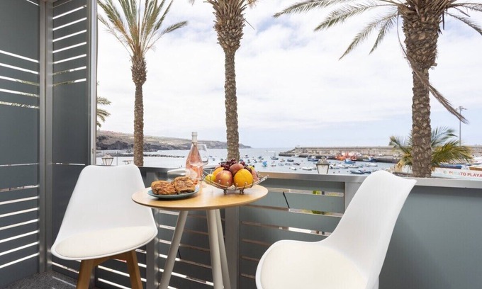 Playa San Juan Apartment | Touching the Sea FREE WIFI
