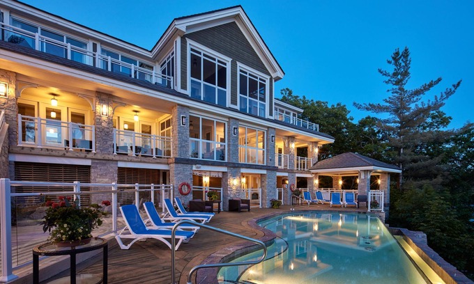 Muskoka Lakes Apartment | Touchstone Resort