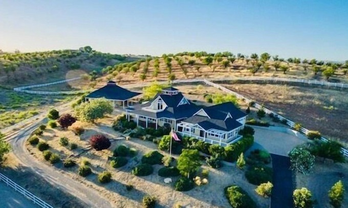 Paso Robles House | Tour de Rouge-A French Inspired Modern Farmhouse! Brand New Pool/Spa!