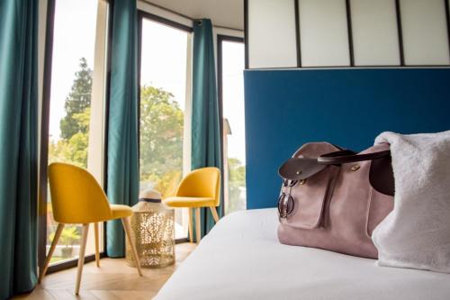 Trevoux Bed & Breakfast | Tour des étoiles, René Egger