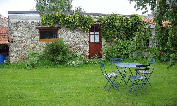 Saint-Malo-de-la-Lande Cottage | Tourist furnished 5 minutes from the sea, small price!