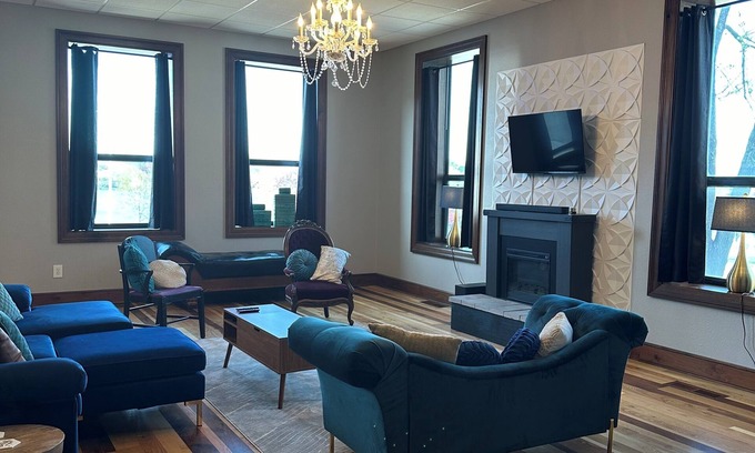 Albert Lea House | Tower Place - Historic downtown with beautiful lake views.