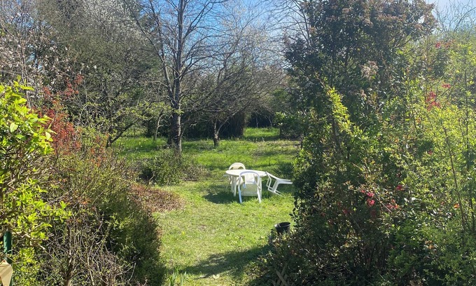 Fondettes House | Town/country house 6 km from Tours, fitted kitchen, garden, pets welcome.