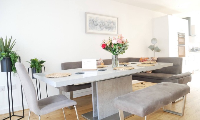 Newland Near Ulverston House | Town House