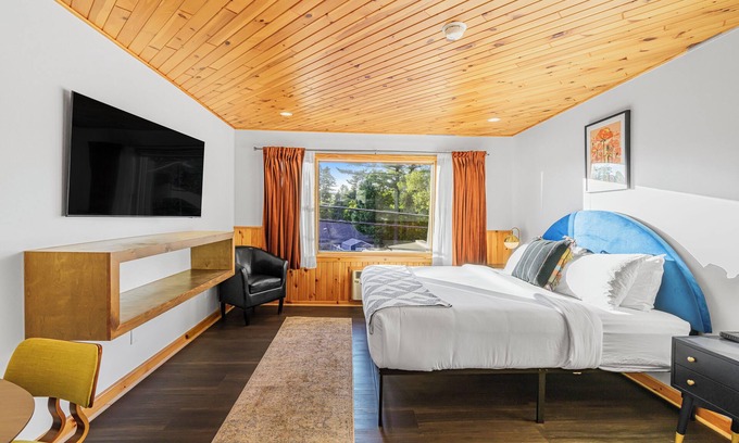 Lake Placid Condo | Town House Lodge offers the best of the Adirondacks