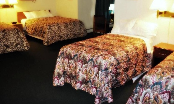 Historic Rapid City Condo | Town House Motel with Pool near Mt. Rushmore